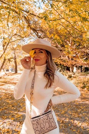 Aussie Rancher-Ivory